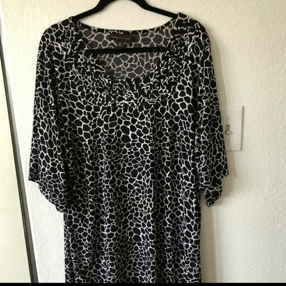 Simply Elegant Black and Cream Dress